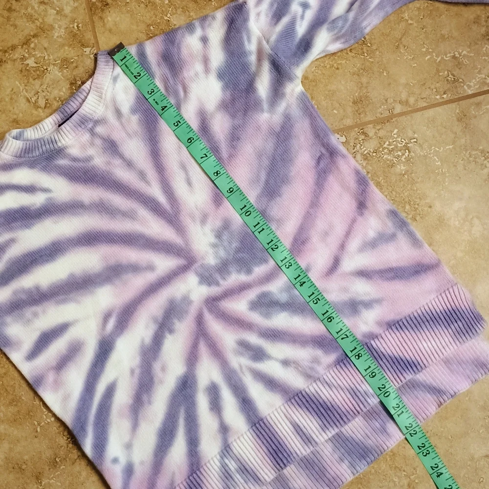 Women's Design History Purple Tir Dye Long Sleeve Sweater Size Small - Picture 8 of 8